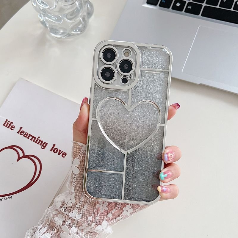 Women Fashion Transparent Gradient Electroplated Heart-Shaped Apple Phone Protective Case